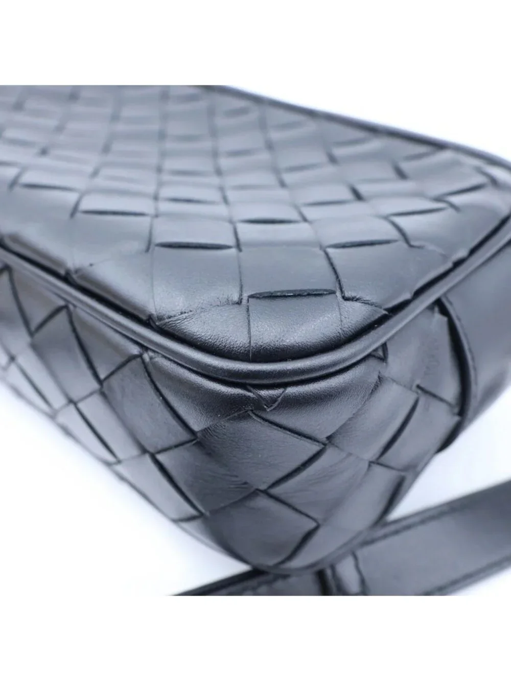 Bottega Veneta Intrecciato Camera Bag Black Leather